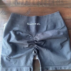 SUNZEL ladies 8 inch biker shorts